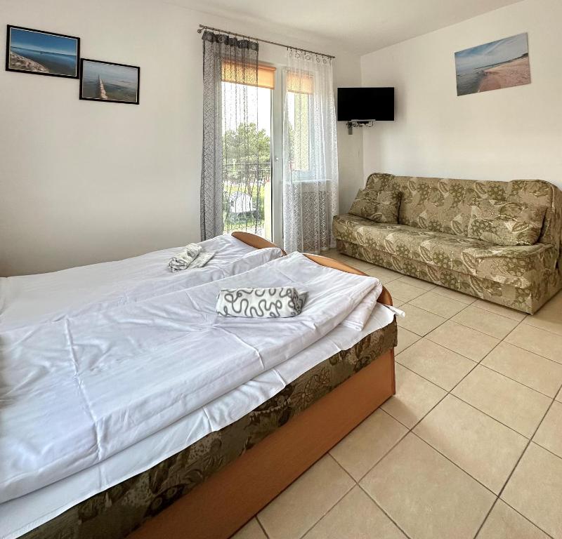 Dom Gościnny Maja - Pokoje - Habitación Triple Con Balcón