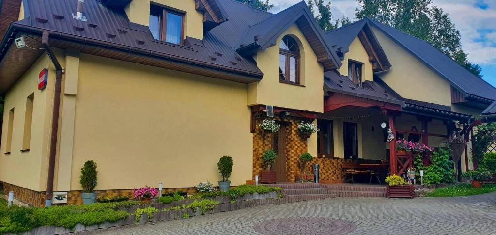 Budova, v ktorej sa farma nachádza