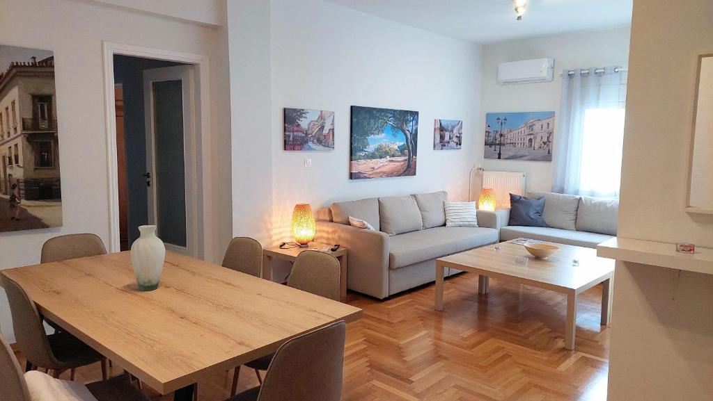 Elegant apartment in Plaka