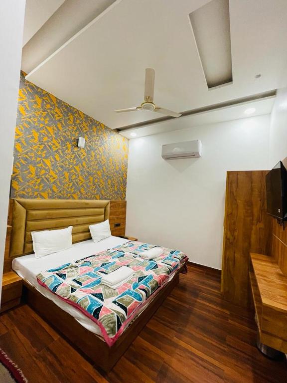 Hotel 4S Niwas 100 Meters from Langar Hall Gate, Amritsar (updated