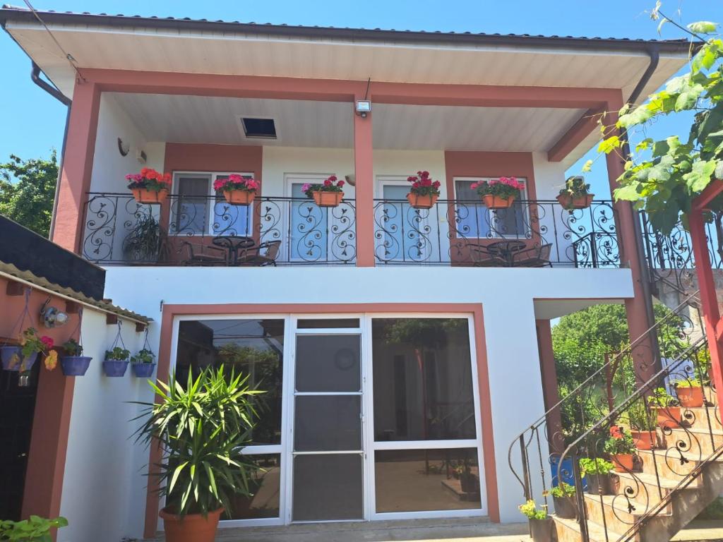 Balkón nebo terasa v ubytování Casa EliAndrei
