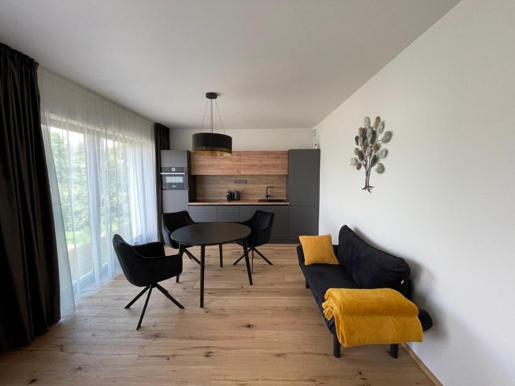 Kuchyň nebo kuchyňský kout v ubytování H52 Apartments