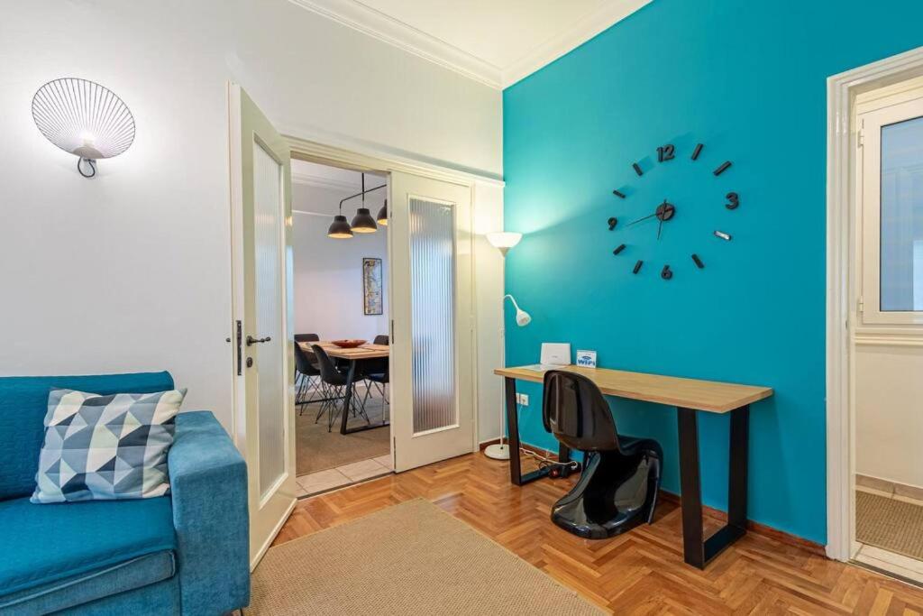 Posedenie v ubytovaní Acropolis Stylish 2BR Apartment - Center of Athens