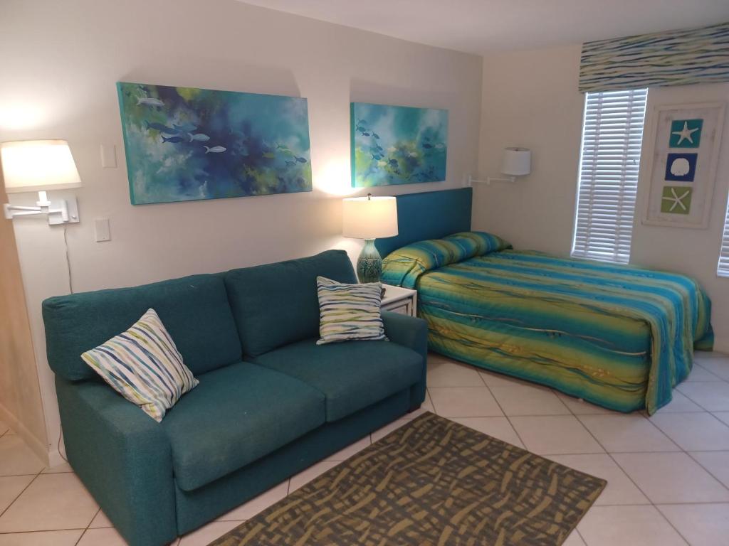 Islander Beach Resort - New Smyrna Beach - 夫人床