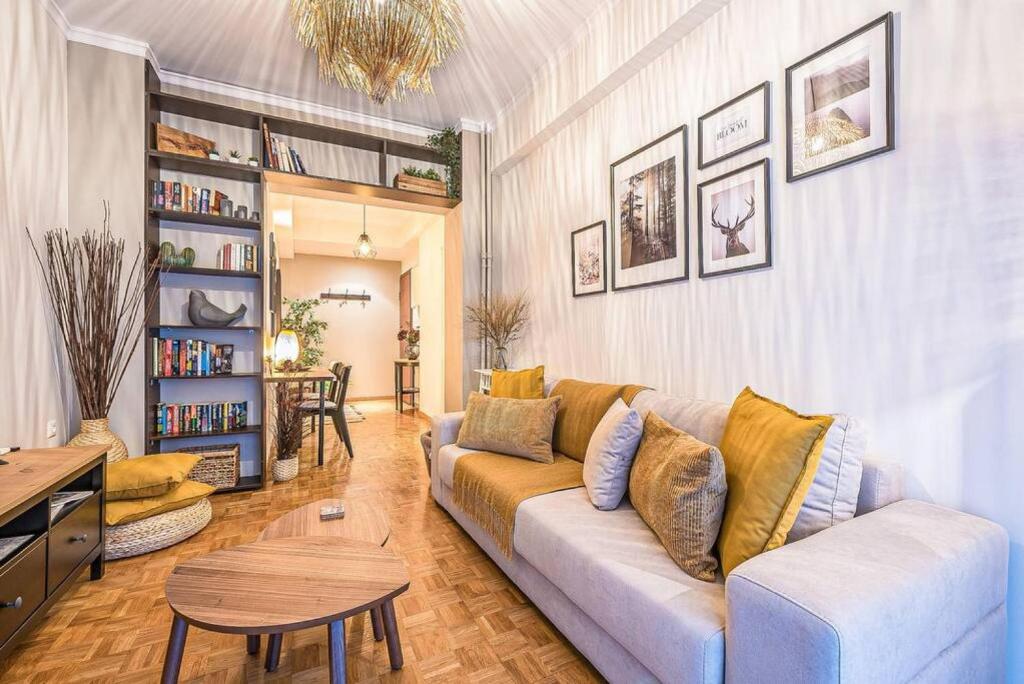 Bohemian Chic 1BR Apartment in the Heart of Athens 휴식 공간