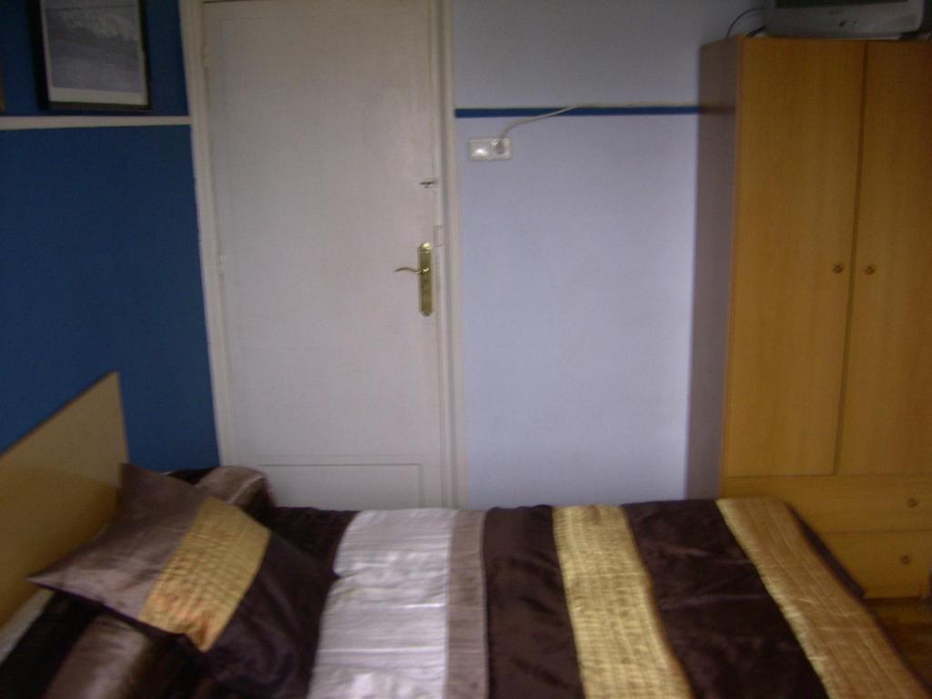 Pensión Gema - Deluxe Double Room With Shower