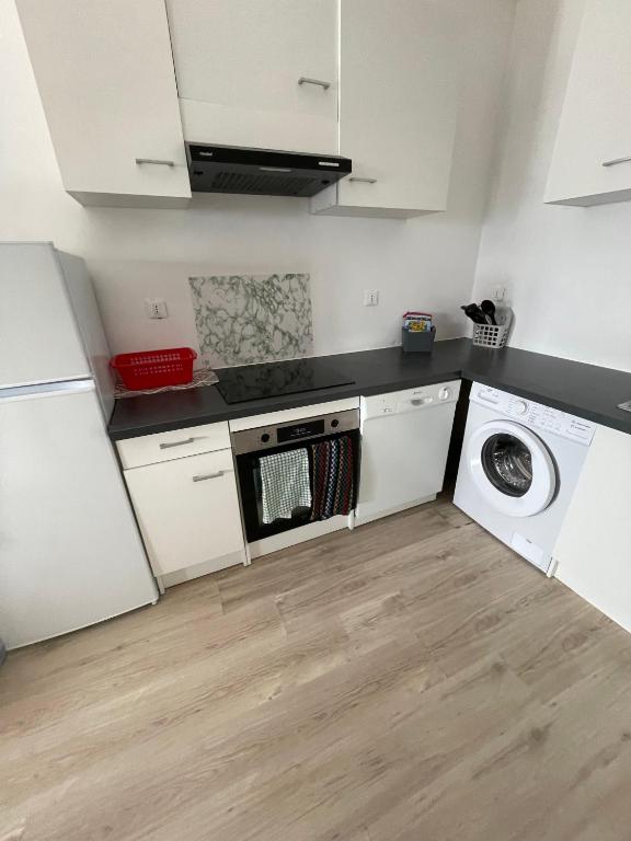 Cuisine ou kitchenette dans l'établissement Sicile, vue panoramique