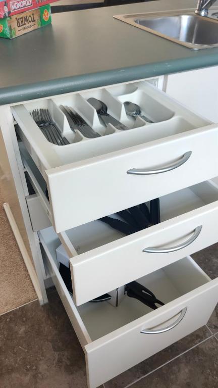 Big Save at St Lukes Quiet House - Resim 21