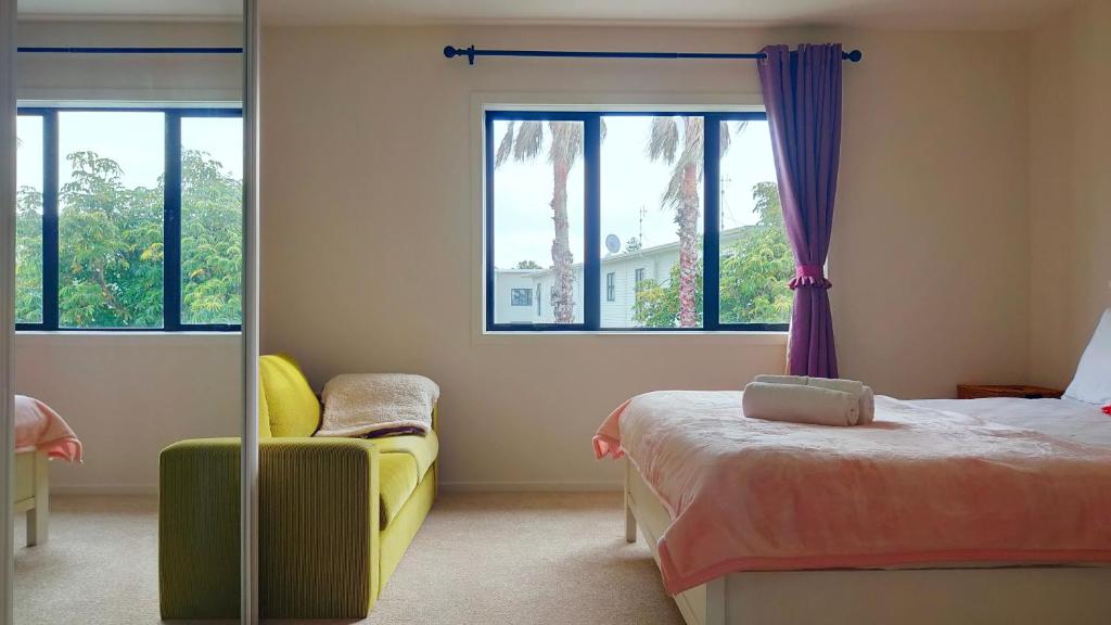 Big Save at St Lukes Quiet House - Resim 7