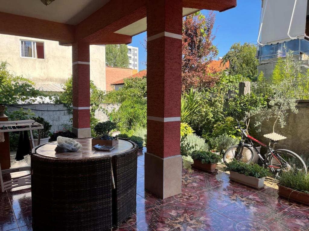 Villa META