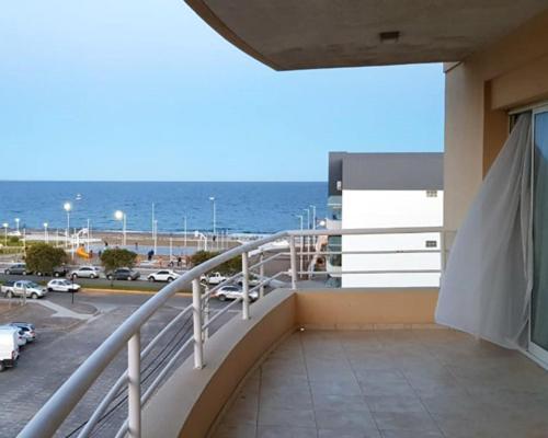 Nespecifikovaný výhled na moře nebo výhled na moře při pohledu z aparthotelu
