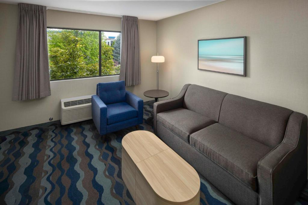Posezení v ubytování Accent Inns Burnaby