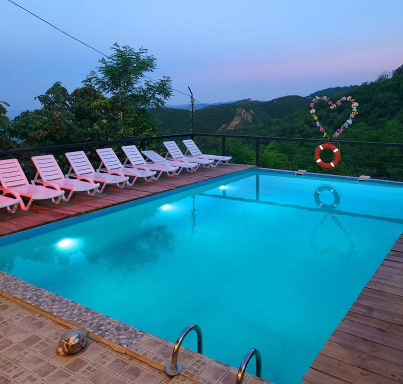 Bazén v ubytování Villa Provance & Swimming Pool nebo v jeho okolí