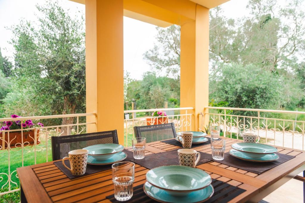 A balcony or terrace at MEL