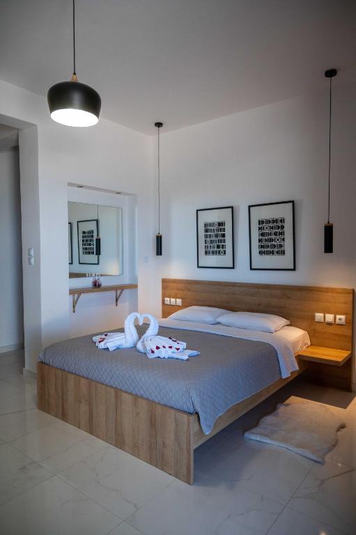 FINIKAS Suites & Apartments 10min from Athens Airport - Appartement Met Uitzicht Op Zee