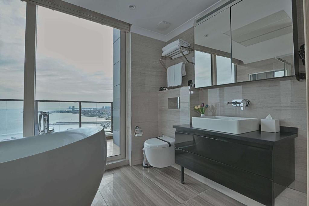 A bathroom at Best Western Premier Ottoperla Hotel