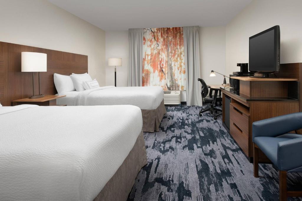 Postel nebo postele na pokoji v ubytování Fairfield Inn & Suites Baltimore BWI Airport