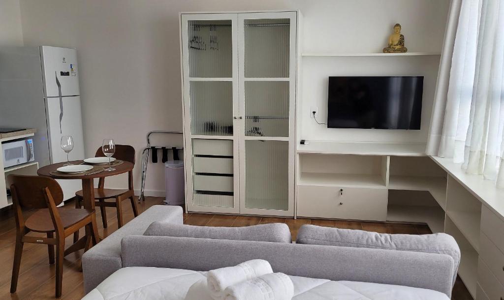 TV a/nebo společenská místnost v ubytování Blend Coliving One - 2a