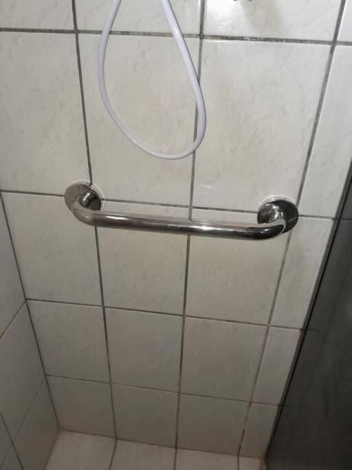 Koupelna v ubytování CASA DA PRAÇA Ibicoara - a melhor hospedagem