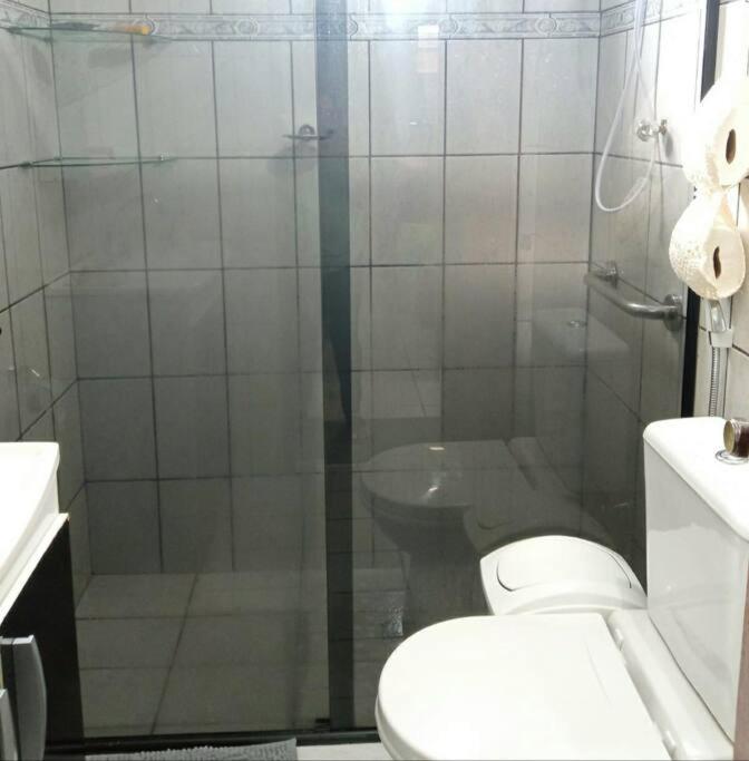 Koupelna v ubytování CASA DA PRAÇA Ibicoara - a melhor hospedagem