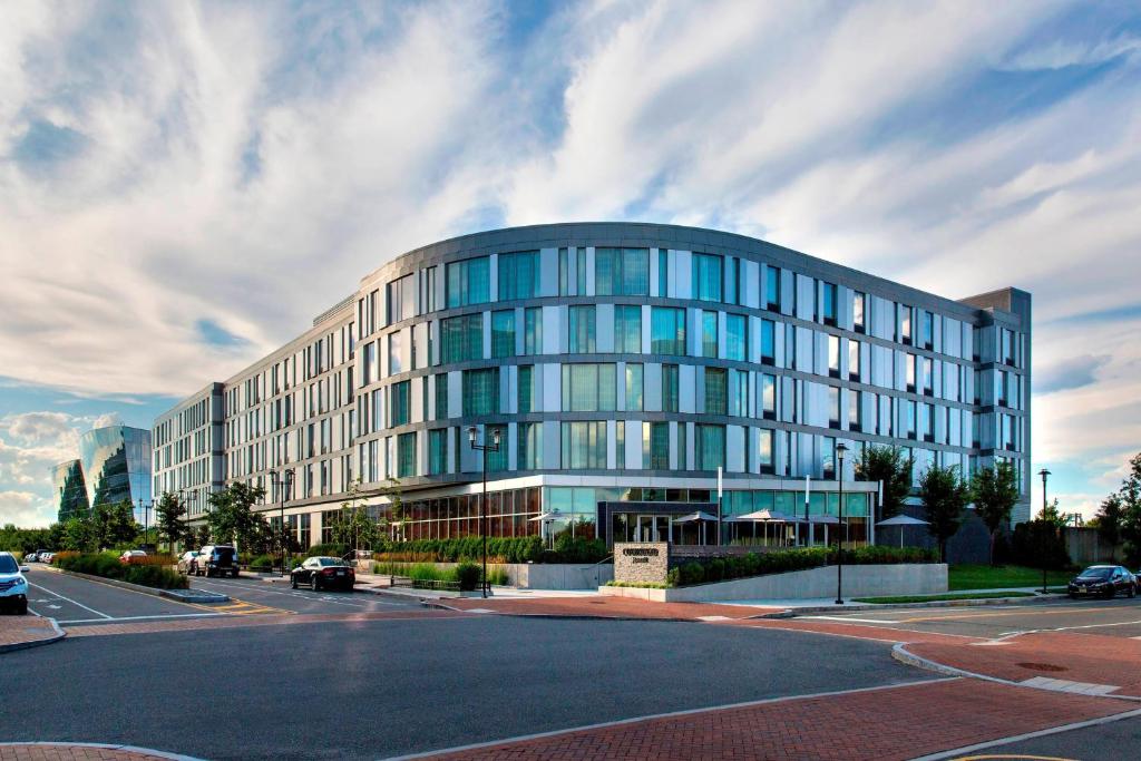 Courtyard by Marriott Philadelphia South at The Navy Yard photo