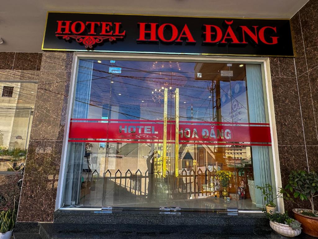 Certifikát, hodnocení, plakát nebo jiný dokument vystavený v ubytování S79 Hoa Dang Hotel