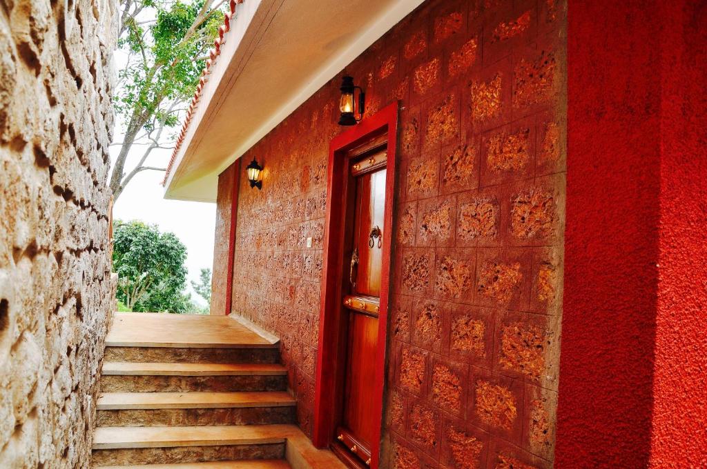 Hanging Huts Resorts - Deluxe Suite