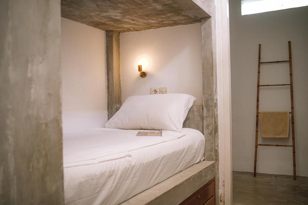 Thrive - A Liv Life Hotel - Bed In 4-Bed Female Dormitory Room