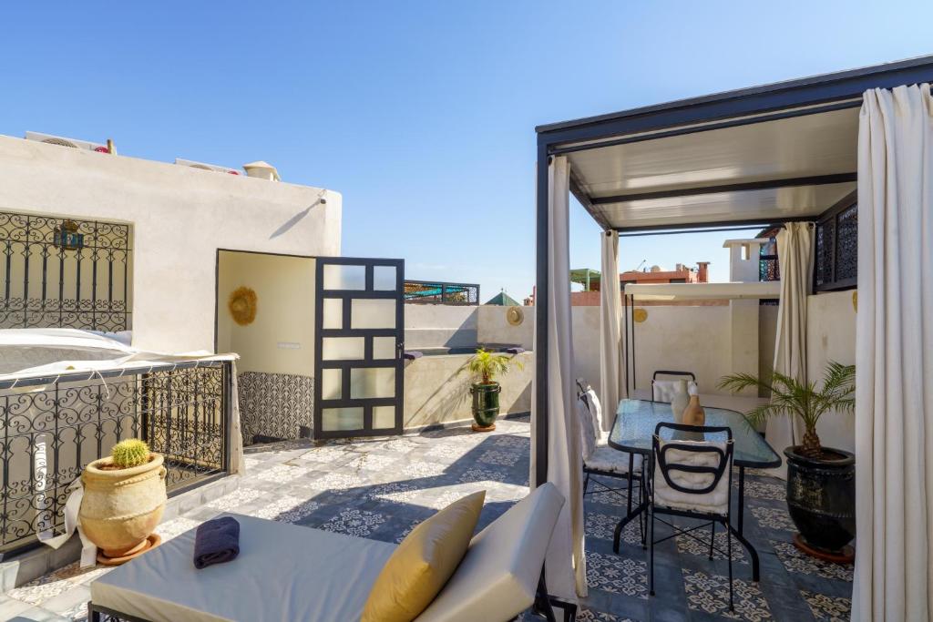 Riad AJI 4 Rooms, Petite piscine , Internet, Petit déjeuner , Top Emplacement Médina — photo 8