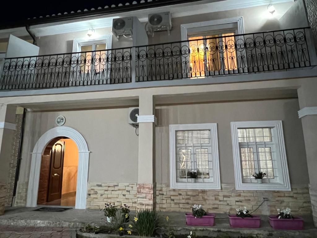 Budova, kde se vila nachází