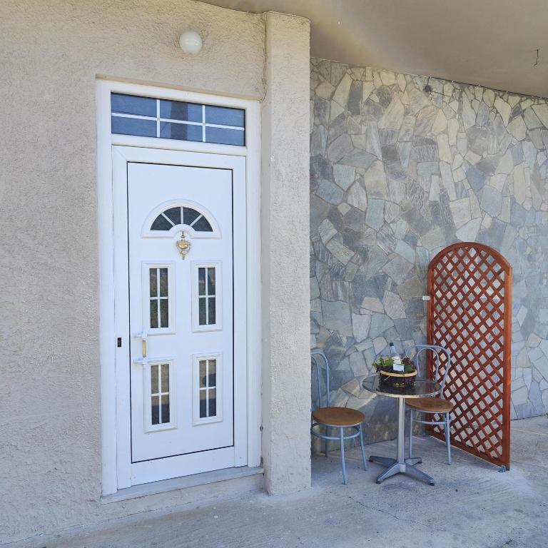 Fotografie z fotogalerie ubytování Laurel LK Apt in Kremasti near Airport Rhodes v destinaci Kremasti