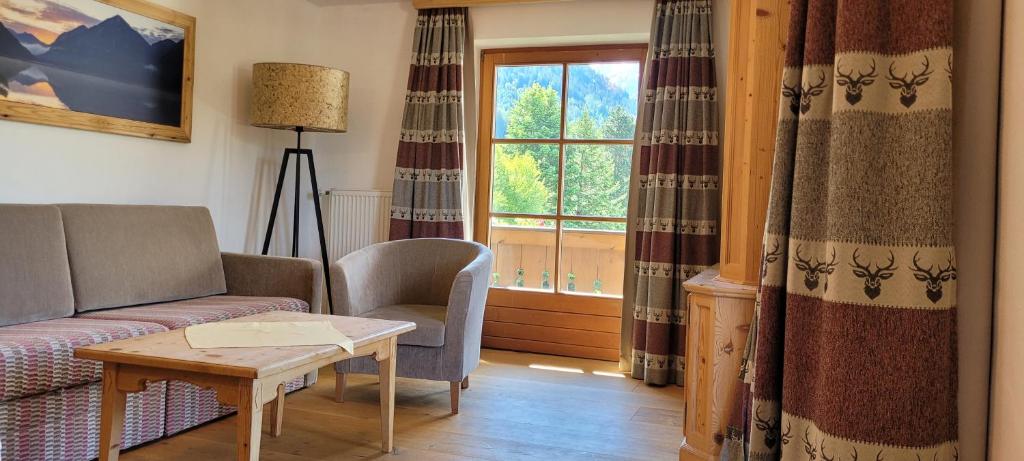 Posezení v ubytování Wellness & Sporthotel Alpenhof