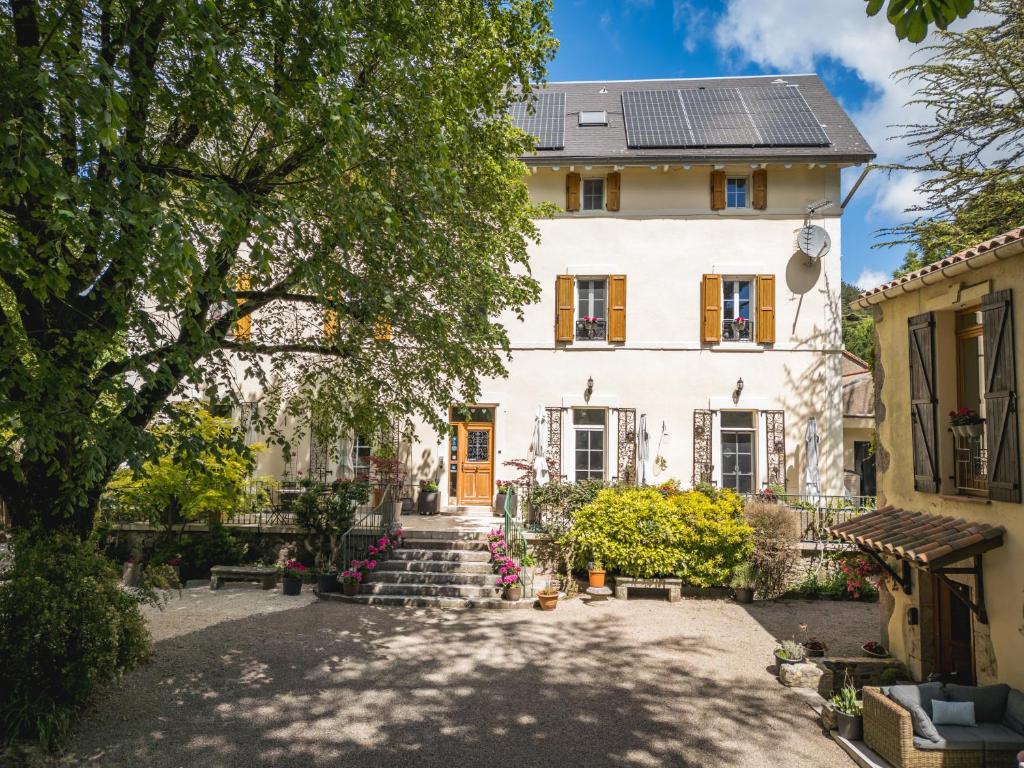 Zahrada ubytování Gites du Caylar - Chambres et Appartments