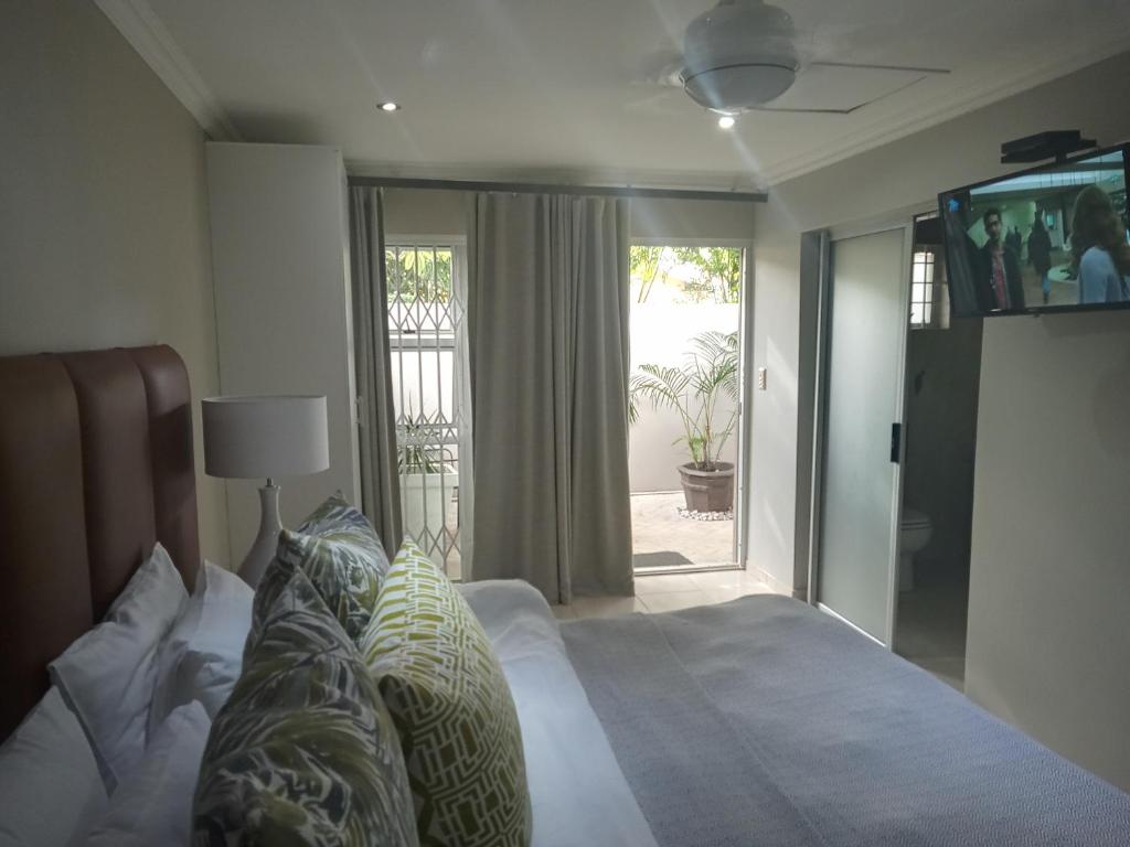 Tropical Beach Boutique Guesthouse - Double Room