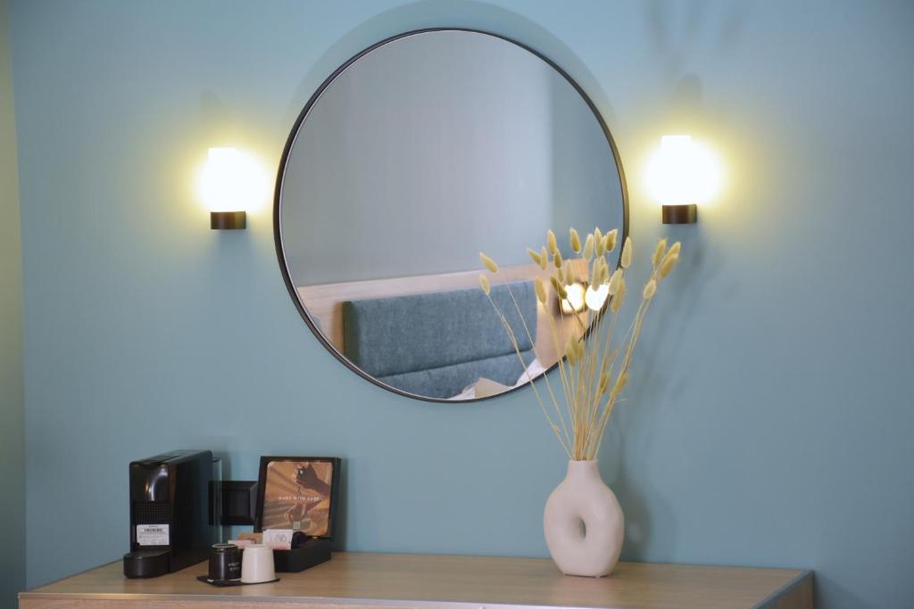 
Double or Twin Room with Acropolis View
