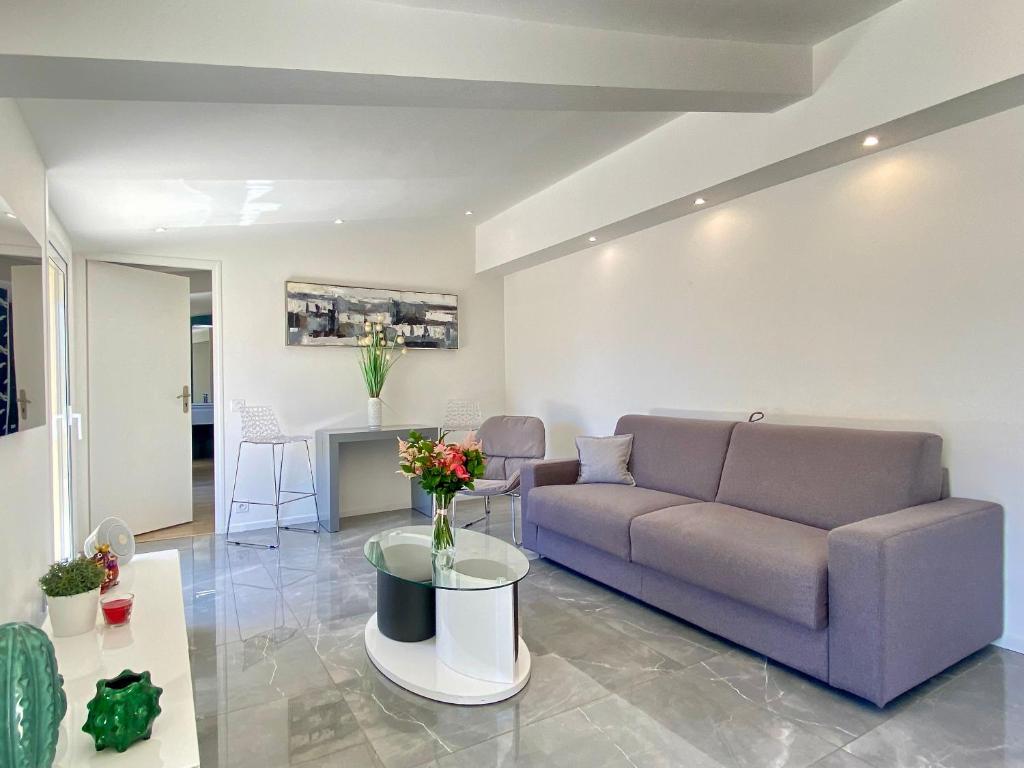 Posedenie v ubytovaní Duplex Luxury Toîts du Soleil By SCLS Locations