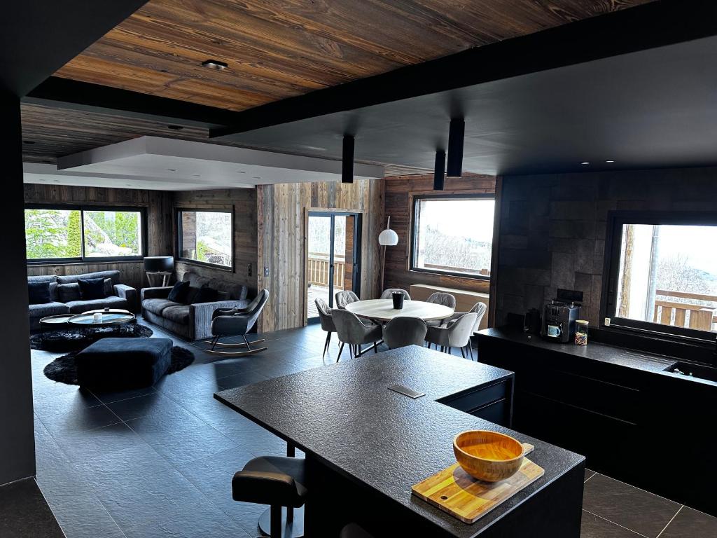 Posezení v ubytování Chalet du rocher Font Romeu
