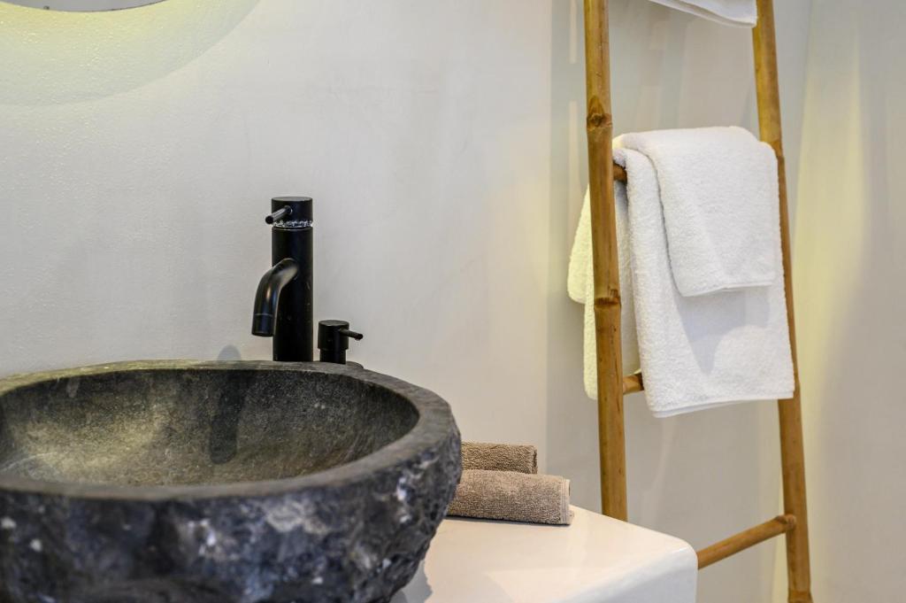 Leon Luxury Suites - 12