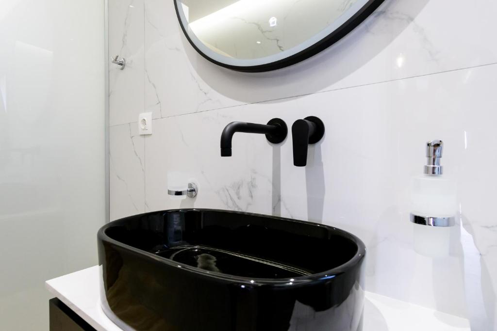 Koupelna v ubytování Mulberry Suites