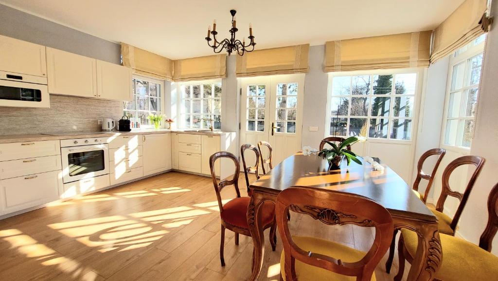 Schieszl Villa - Holiday Home