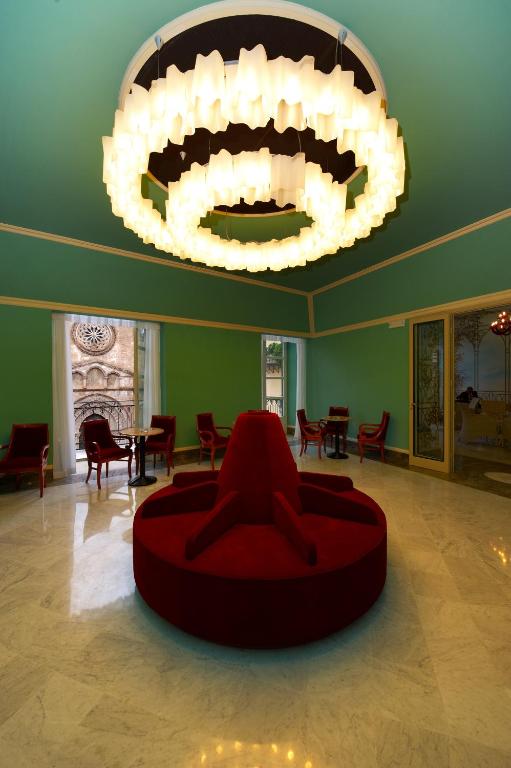 Posezení v ubytování Grand Hotel Piazza Borsa