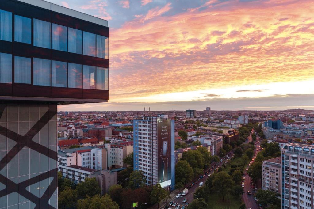 Nespecifikovaný výhled na destinaci Berlín nebo výhled na město při pohledu z hotelu