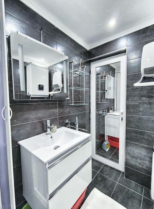 Ένα μπάνιο στο Jednosoban apartman u centru Bara