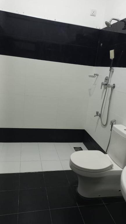 Koupelna v ubytování Sea Zone Hotel Nilaveli