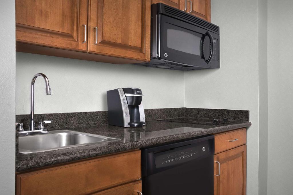 Homewood Suites by Hilton Omaha - Downtown photo