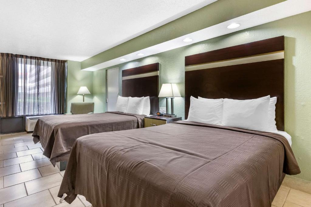 Clarion Inn Orlando International Drive - ICON Park photo