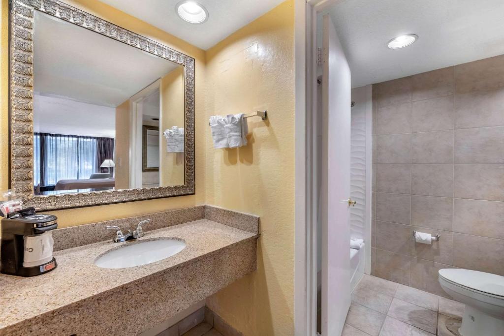 Clarion Inn Orlando International Drive - ICON Park photo