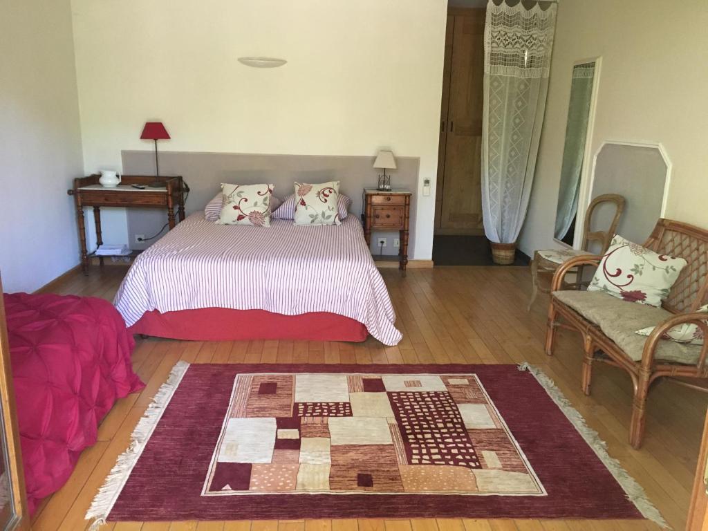 Les Hôtes du Ranquet - Apartment Mit Terrasse