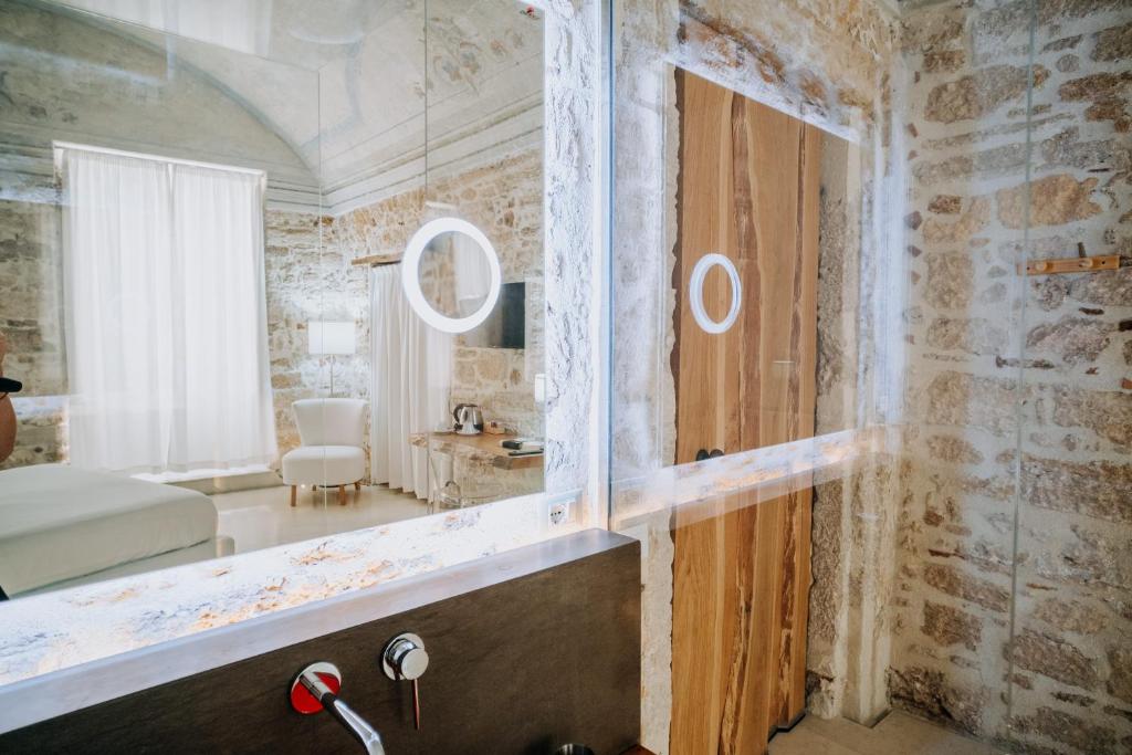 Ambrosia-Timeless Hosting - 19