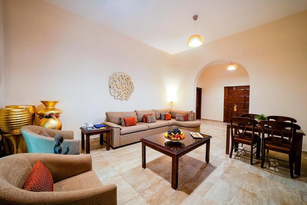 Area soggiorno di Umm Al Quwain Beach Hotel